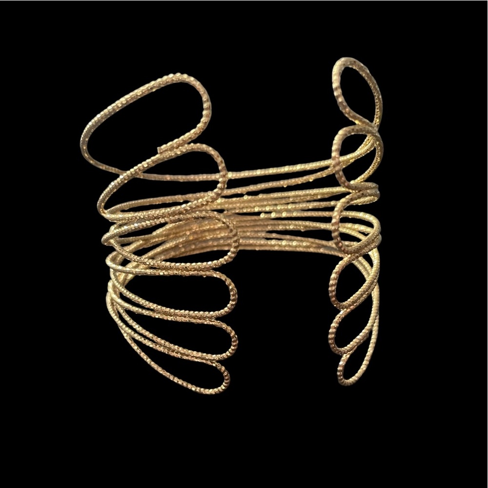 GOLD CROSSED METAL CAGE CUFF BRACELET